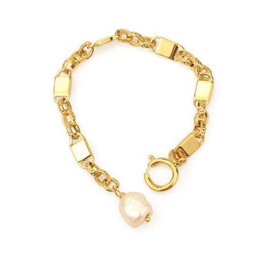 Elegant Gold-Tone Link Bracelet With Pearl Accent