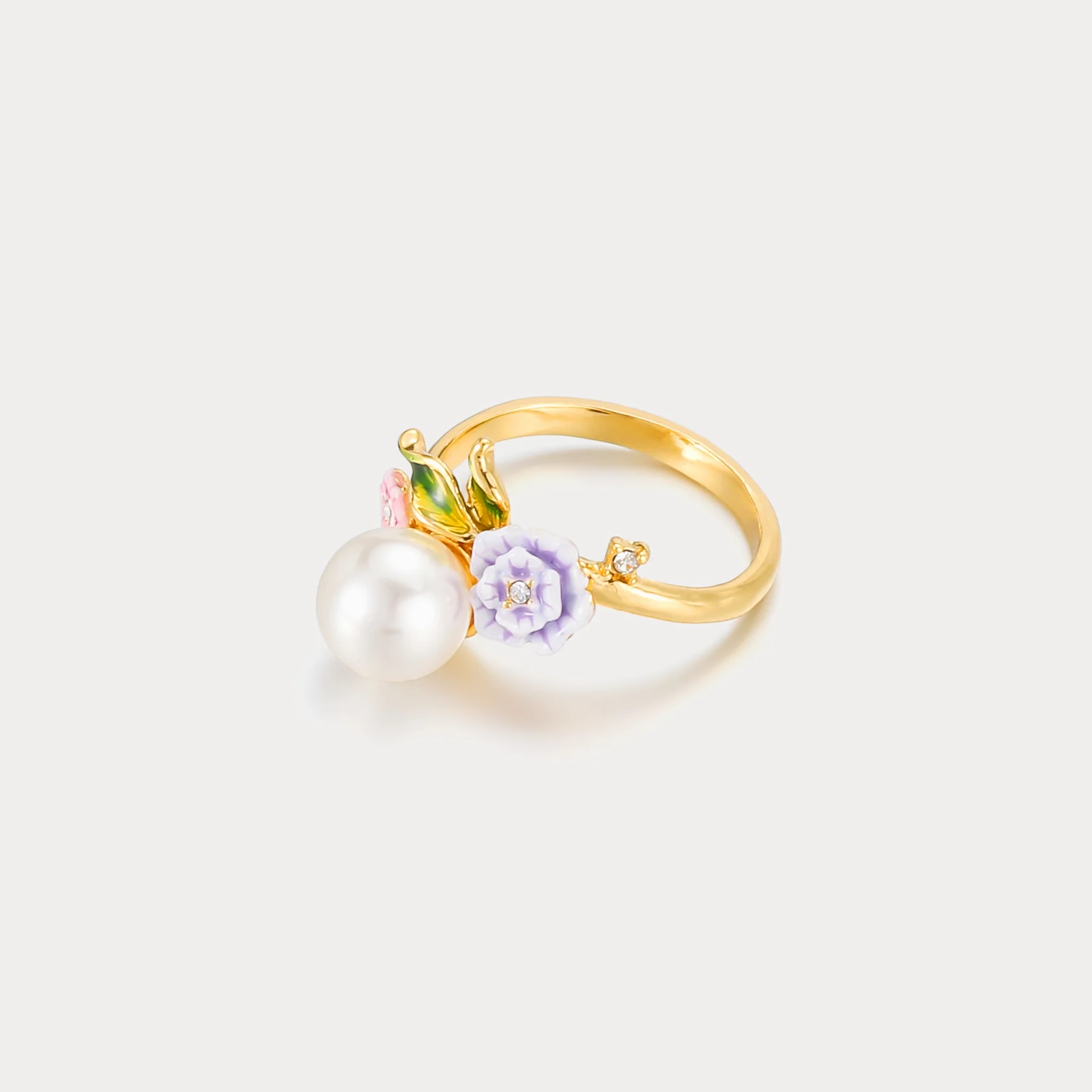 Charming Floral Pearl Ring