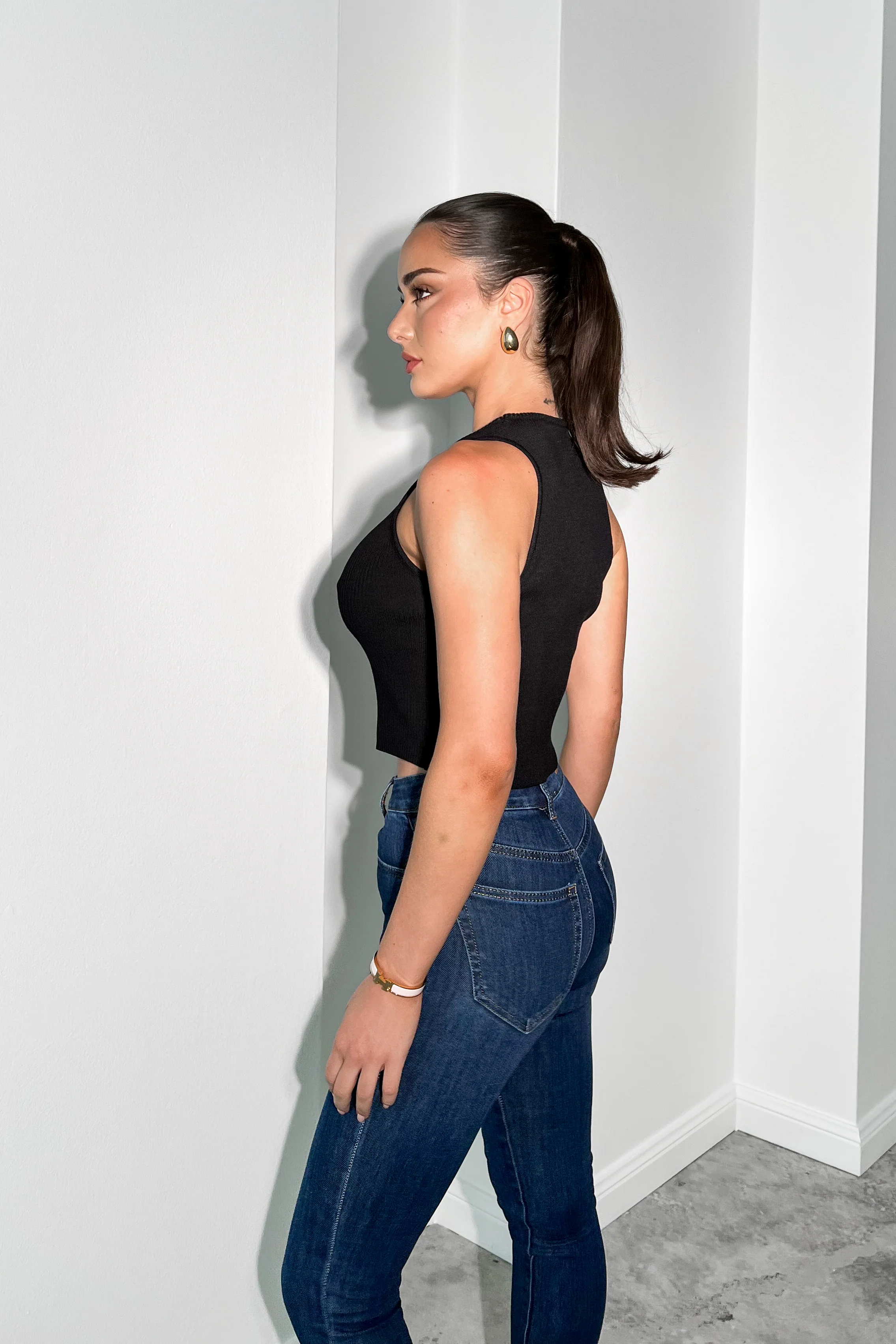 Elegant Black Ribbed Tank Top