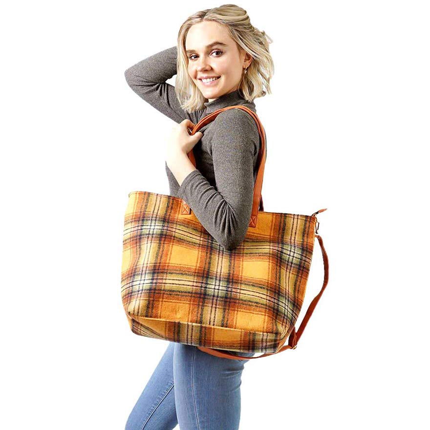 Casual Chic Plaid Shoulder Bag