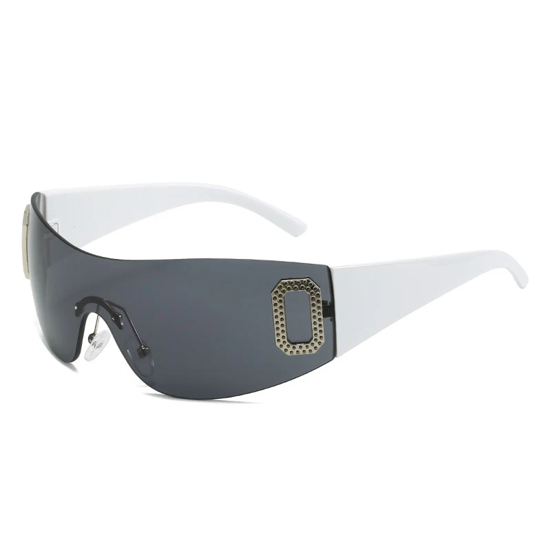 Chic Heart-Shaped Frame Sunglasses