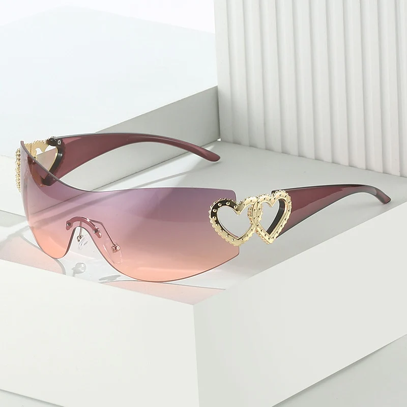 Chic Heart-Shaped Frame Sunglasses