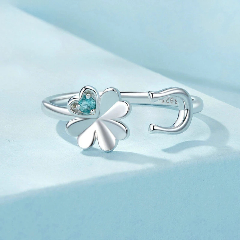 Elegant Four-Leaf Clover Open Ring