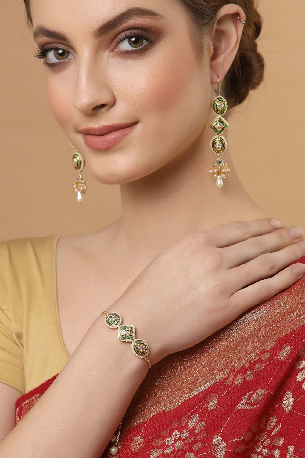 Elegant Green Gemstone Bracelet