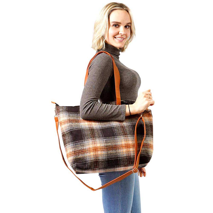 Casual Chic Plaid Shoulder Bag