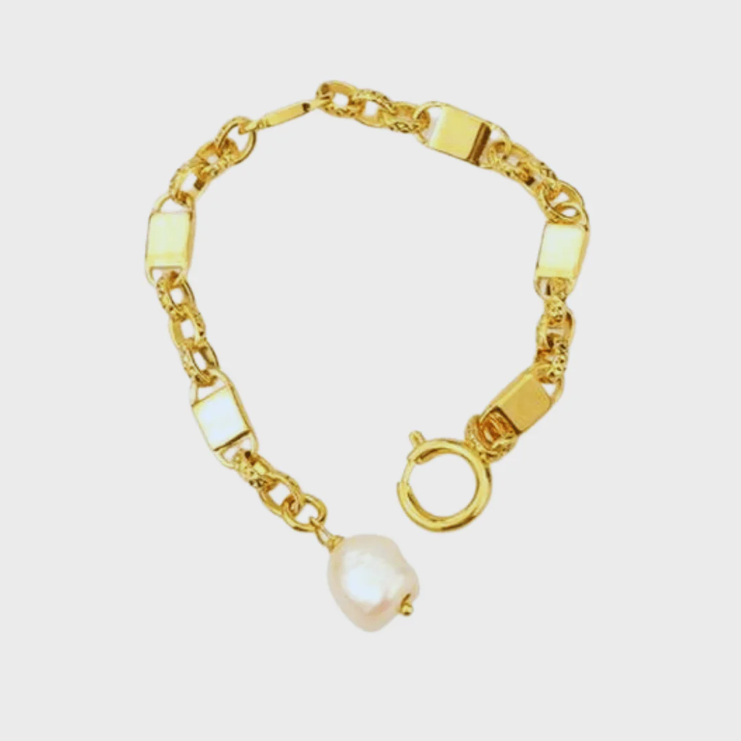 Elegant Gold-Tone Link Bracelet With Pearl Accent