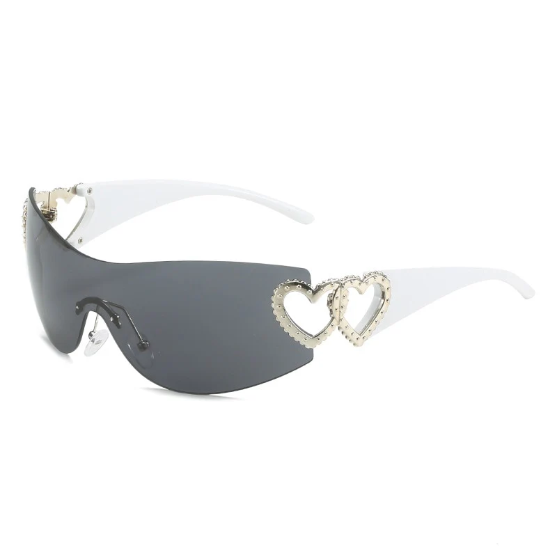 Chic Heart-Shaped Frame Sunglasses