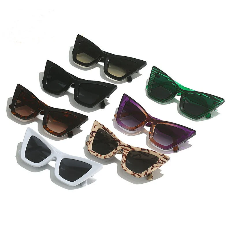 Chic Tortoise Shell Cat-Eye Sunglasses