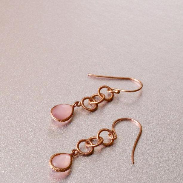 Elegant Rose Quartz Trio Ring