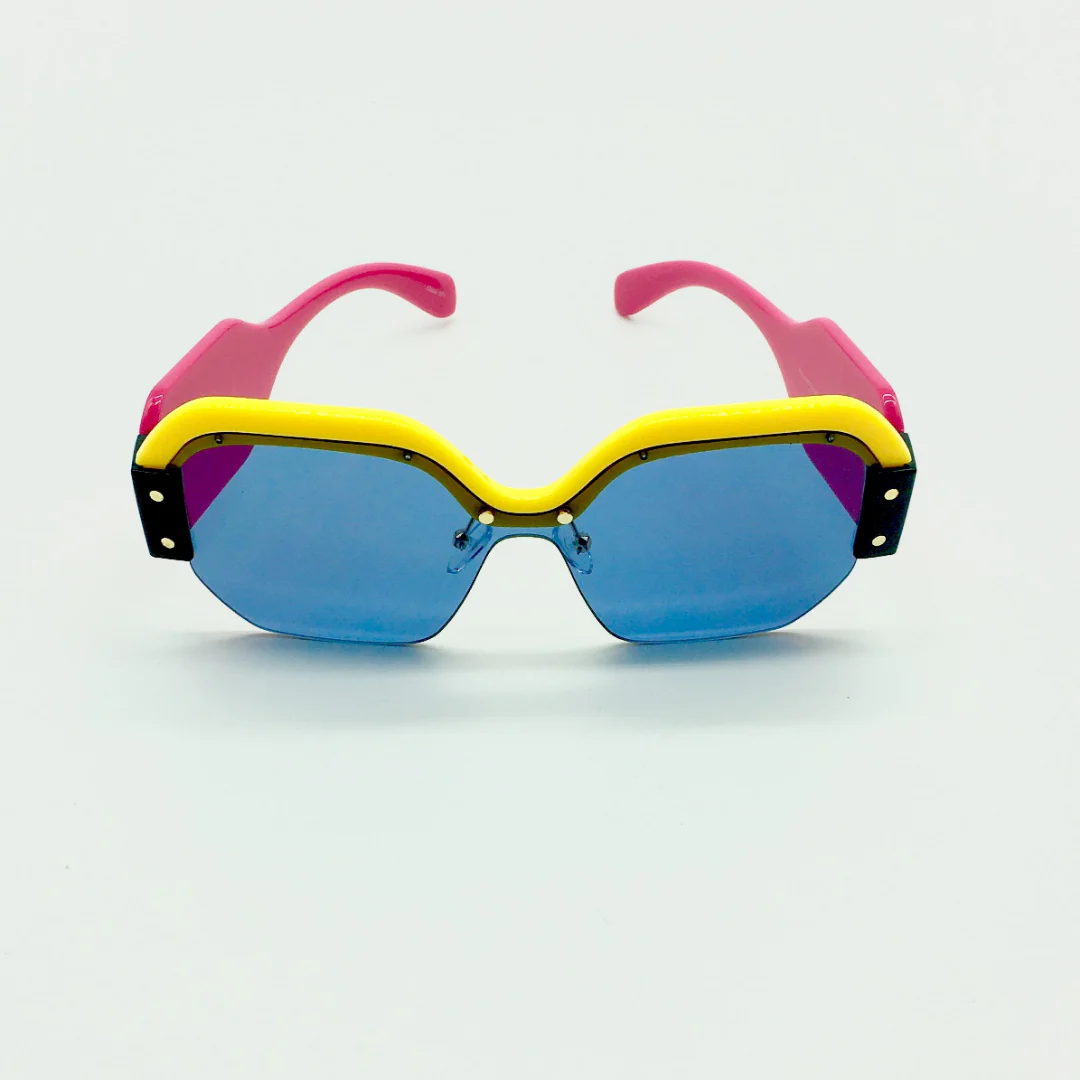 Retro Chic Oversized Sunglasses