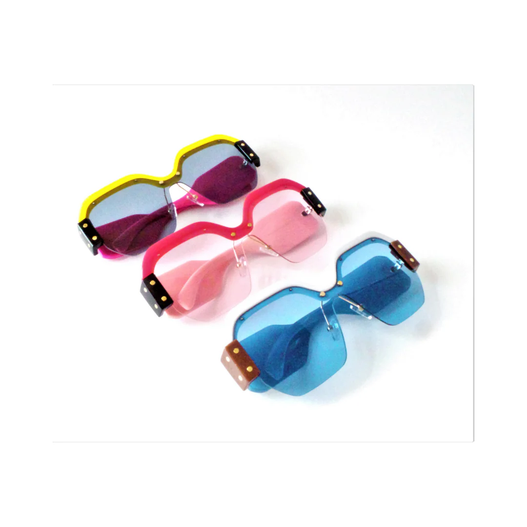 Retro Chic Oversized Sunglasses